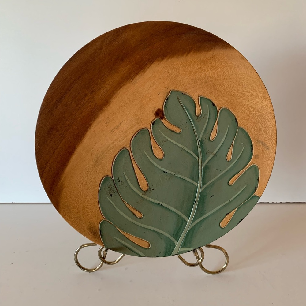 Palecek Hand Painted Wood  PlateTropical Palm Leaf 12”